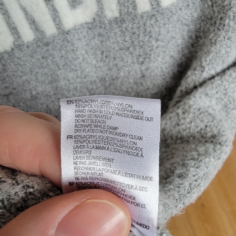 FUNDAY Sweater - Picture 6 of 6